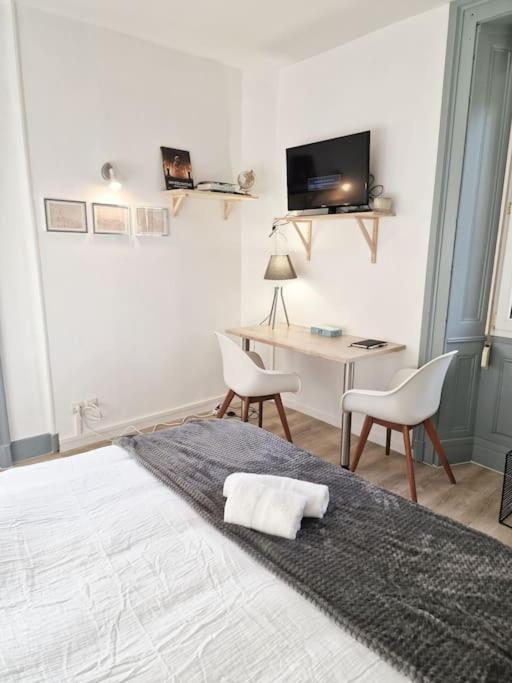"Le Bisontin", Studio Cosy Au Calme, Proche De La Gare Besançon Exterior foto
